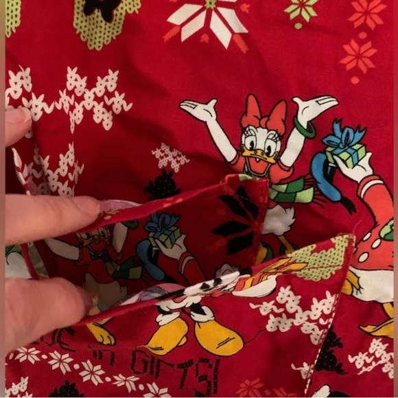 Disney Minnie Mouse Red Scrub Top-Women’s Size XS-100% Cotton-Shirt-Daisy - Picture 7 of 11